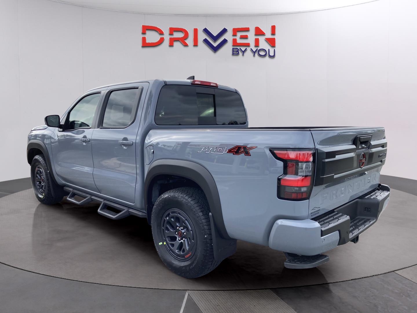 2026 Nissan Frontier PRO-4X photo 3