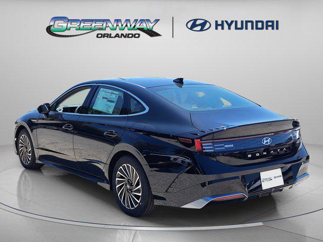 2025 Hyundai Sonata Hybrid SEL photo 3