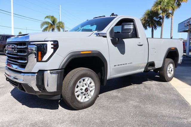 2025 Gmc Sierra HD photo 4