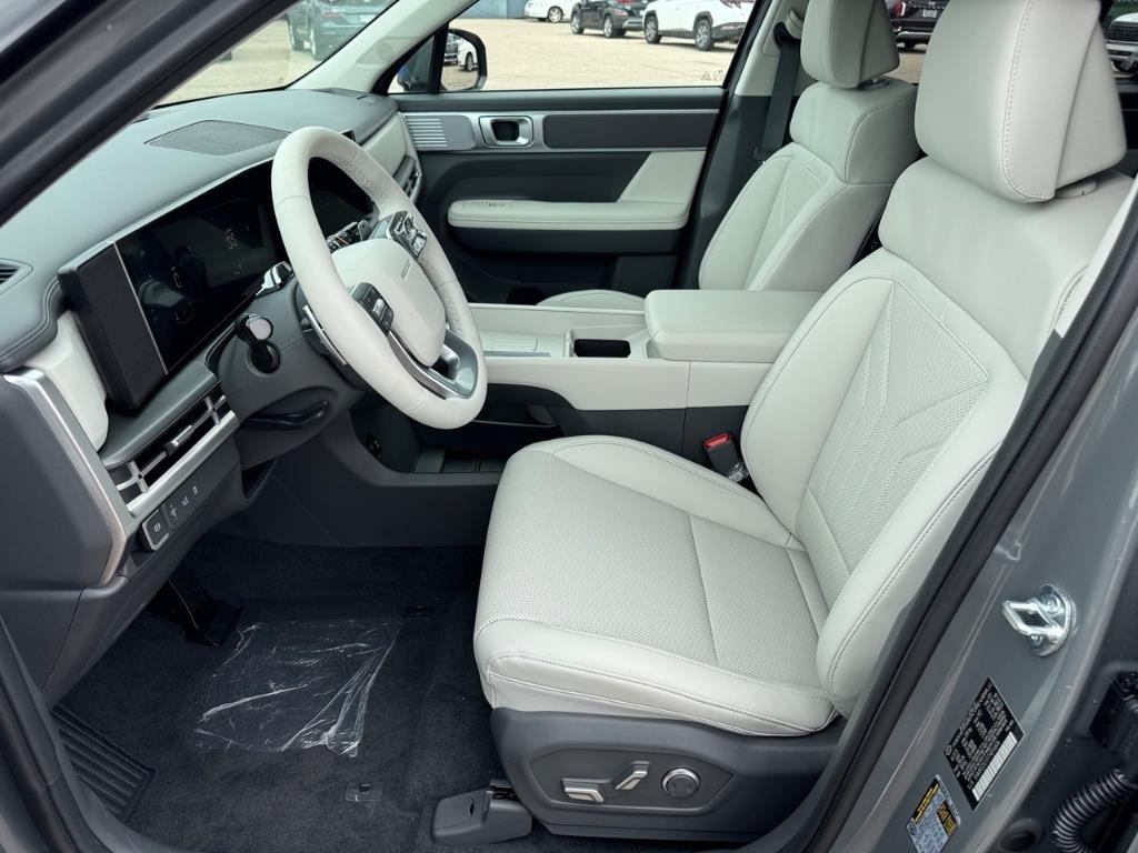 2026 Hyundai Santa Fe SEL photo 4