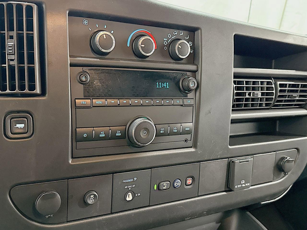 2020 Chevrolet Express Cargo Van 2500 photo 15