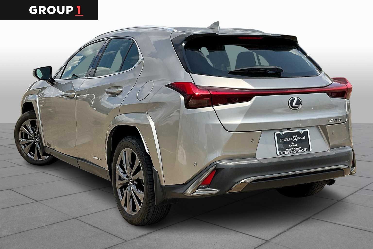 2022 Lexus UX 250h F SPORT photo 19