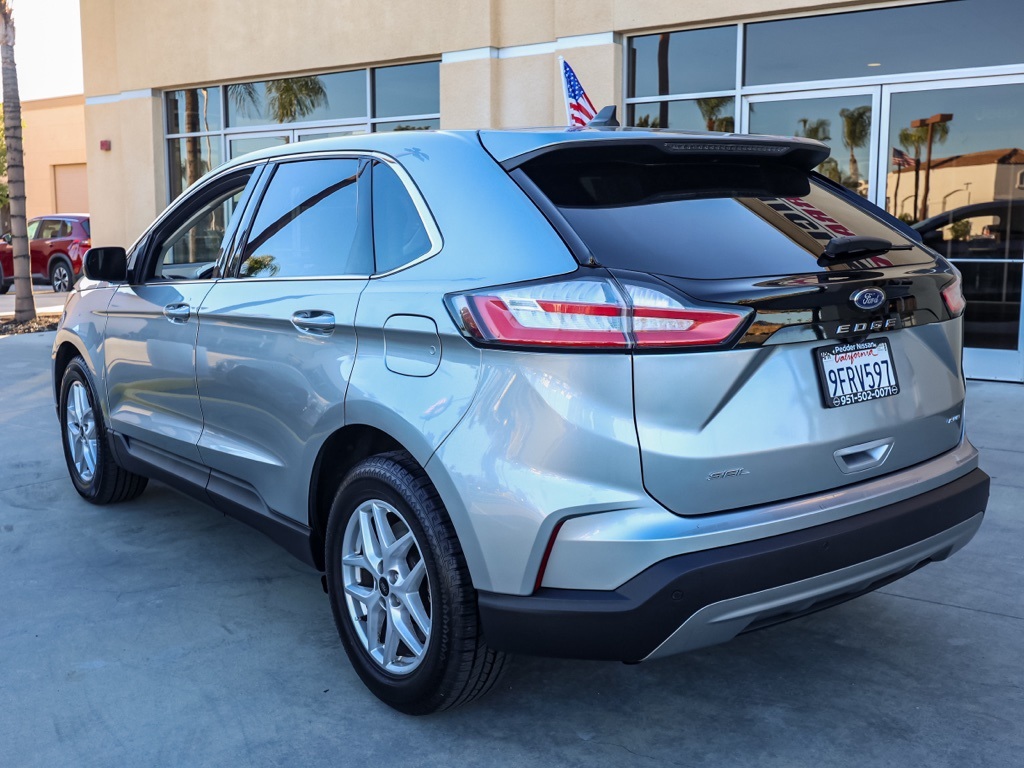 2023 Ford Edge SEL photo 4