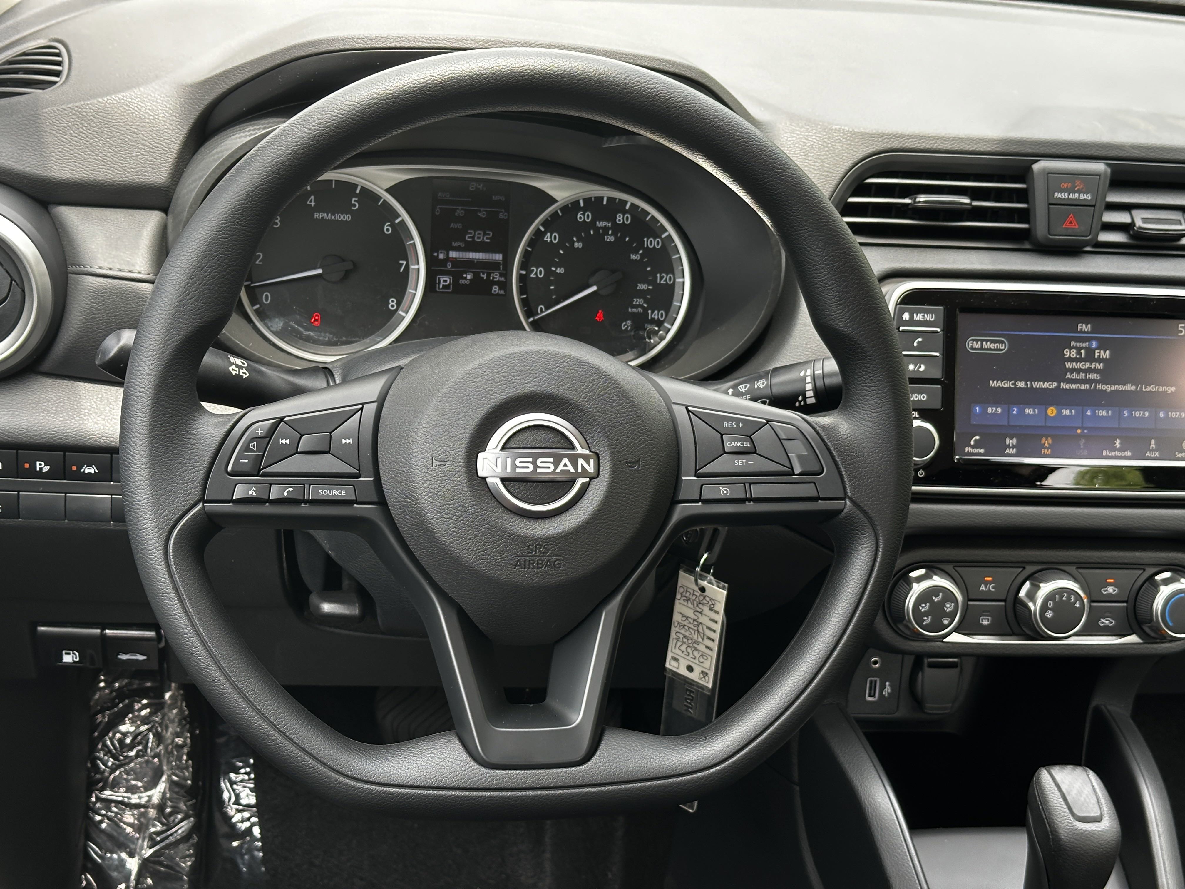 2025 Nissan Versa S photo 4