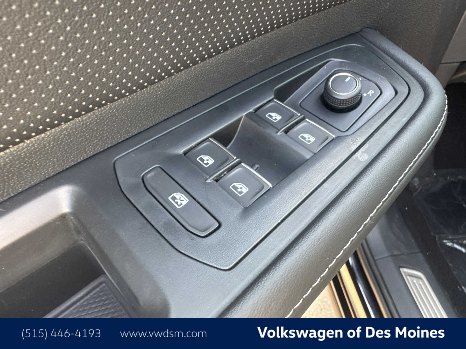 2026 Volkswagen Atlas SE Technology photo 19