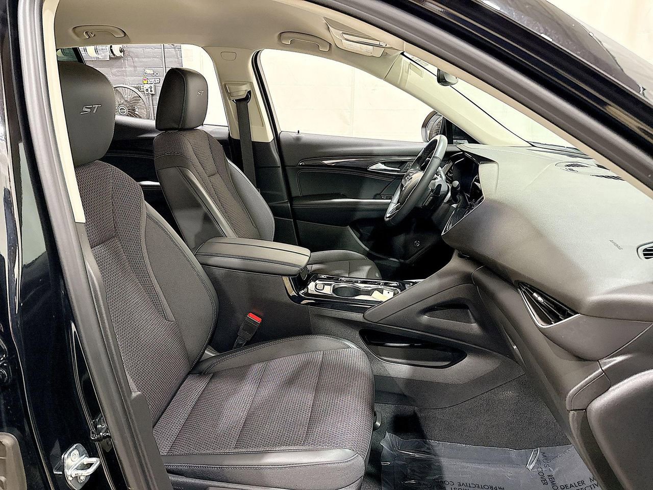 2022 Buick Envision Preferred photo 25
