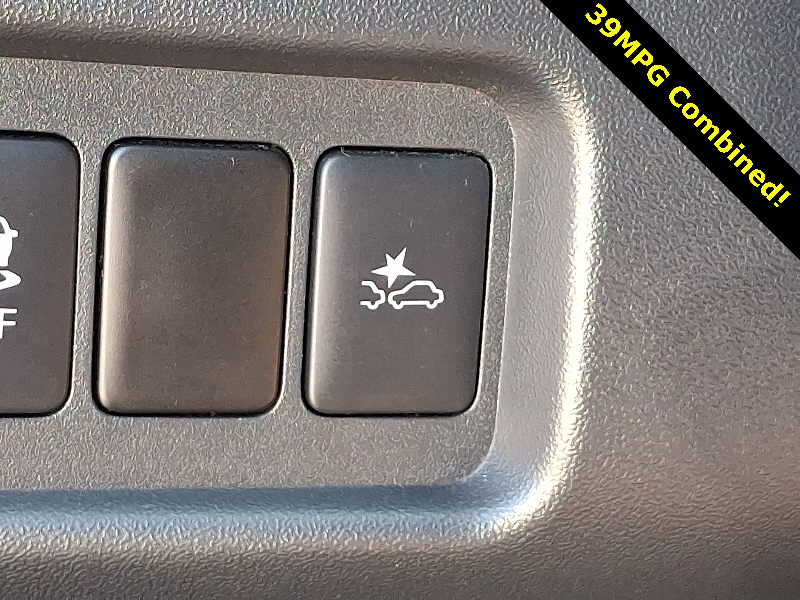 2023 Mitsubishi Mirage LE photo 18