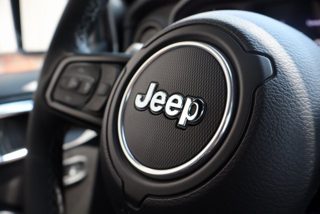 2025 Jeep Wrangler Rubicon photo 24
