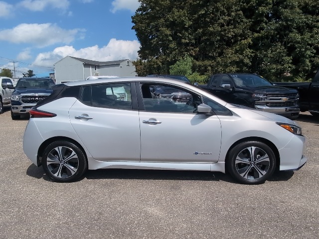 2019 Nissan Leaf SV Plus photo 5