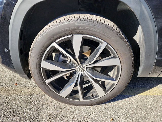 2025 Volkswagen Atlas SEL Premium R-Line photo 4