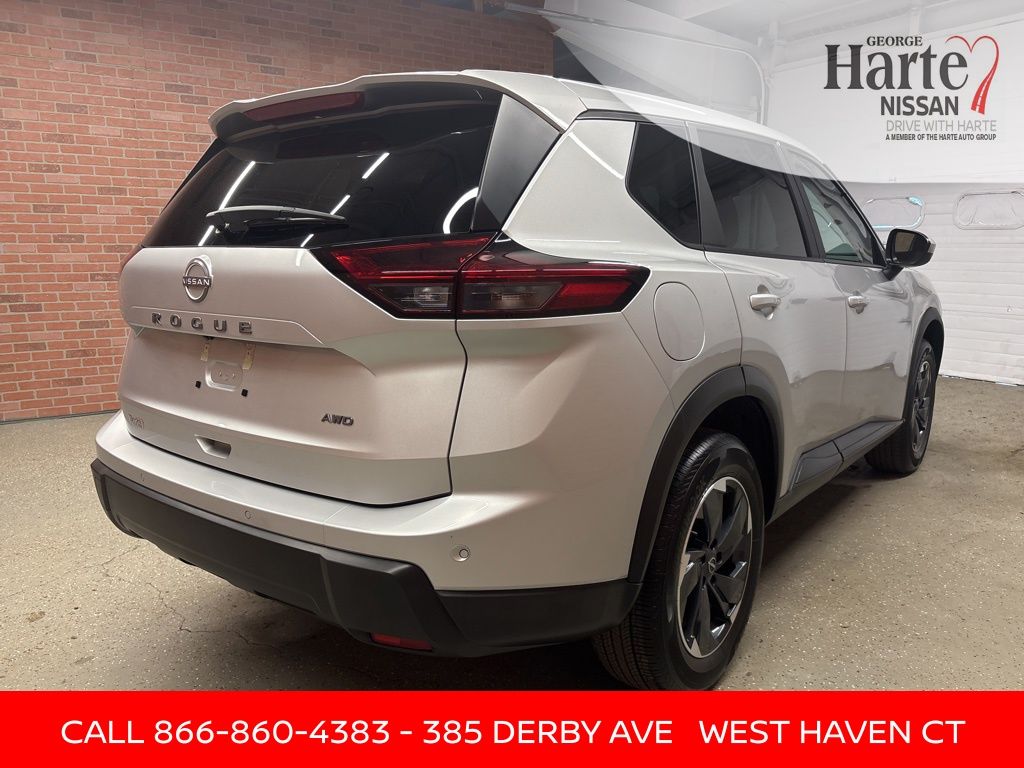2025 Nissan Rogue SV photo 2