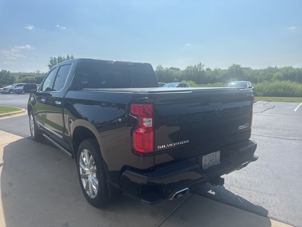 2024 Chevrolet Silverado 1500 High Country photo 5