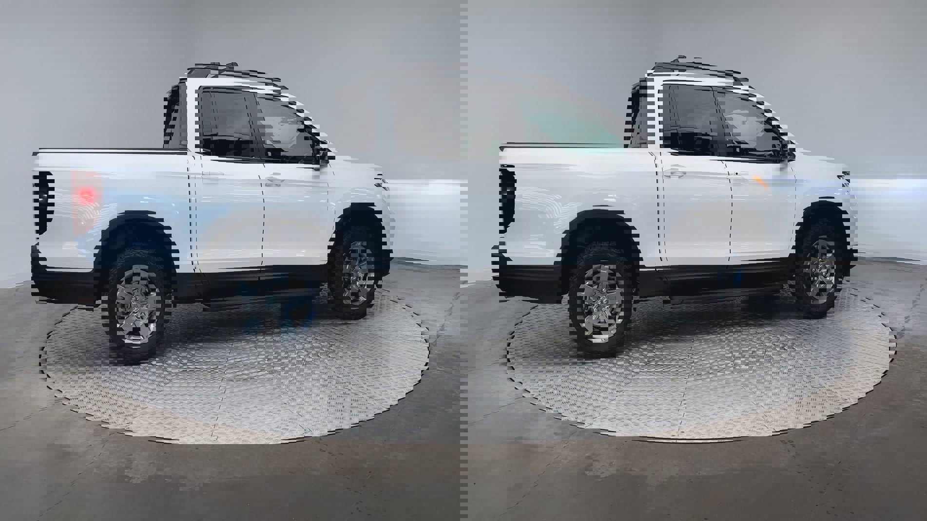 2025 Honda Ridgeline TrailSport photo 9