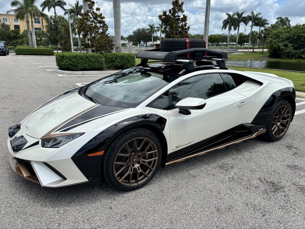 2024 Lamborghini Huracan Sterrato Base photo 11
