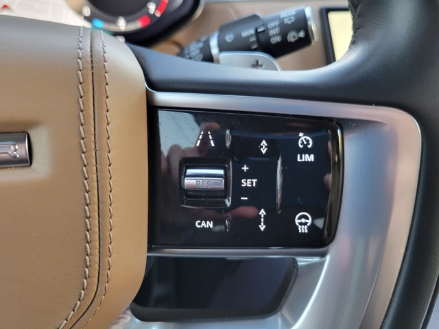 2023 Land Rover Range Rover SE photo 31