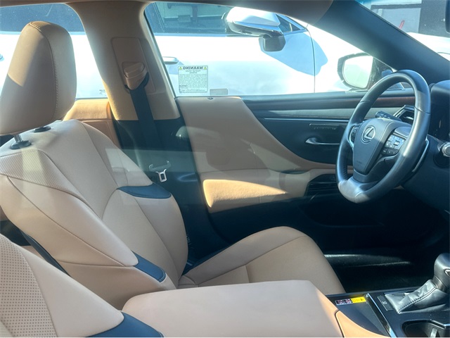 2025 Lexus ES 350 Premium photo 4
