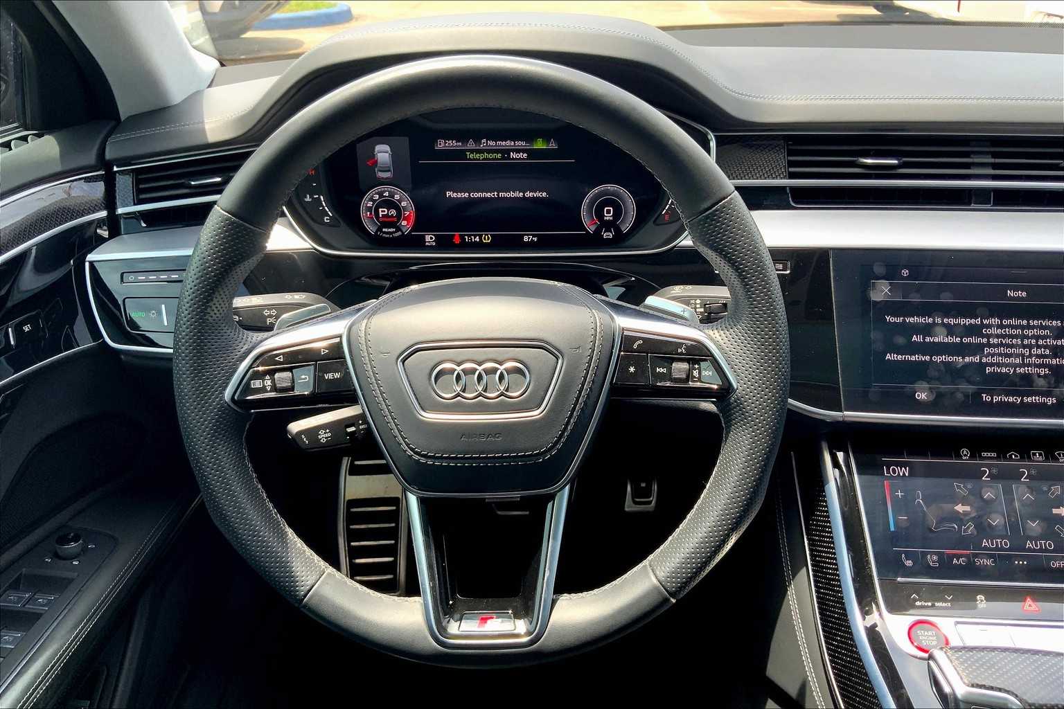 2022 Audi S8 4.0T Quattro photo 5