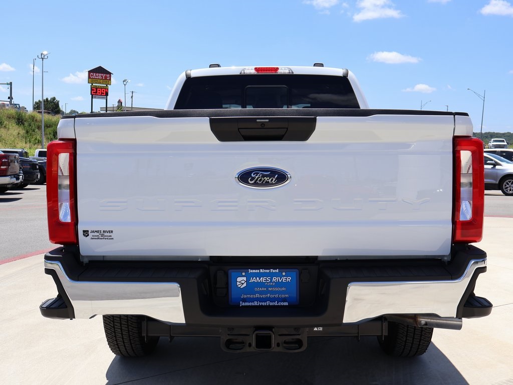 2025 Ford F-250 XL photo 4