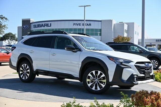 2025 Subaru Outback Limited's photo