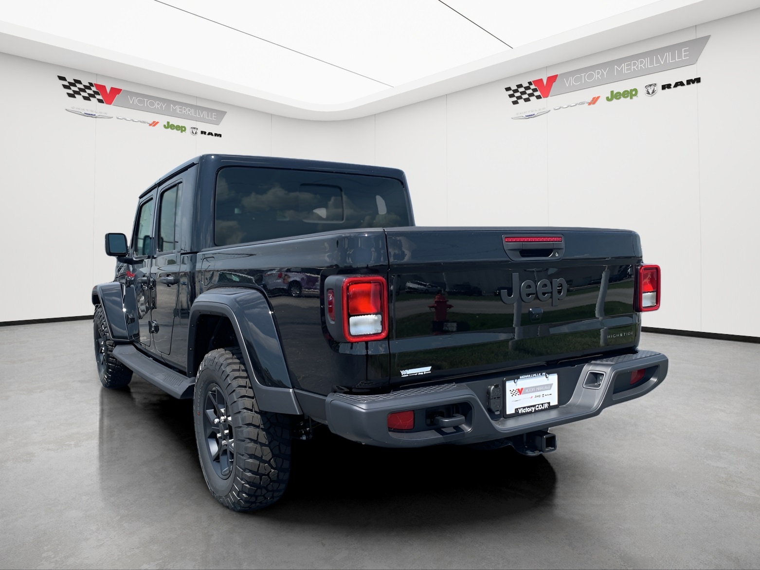 2025 Jeep Gladiator Sport photo 3
