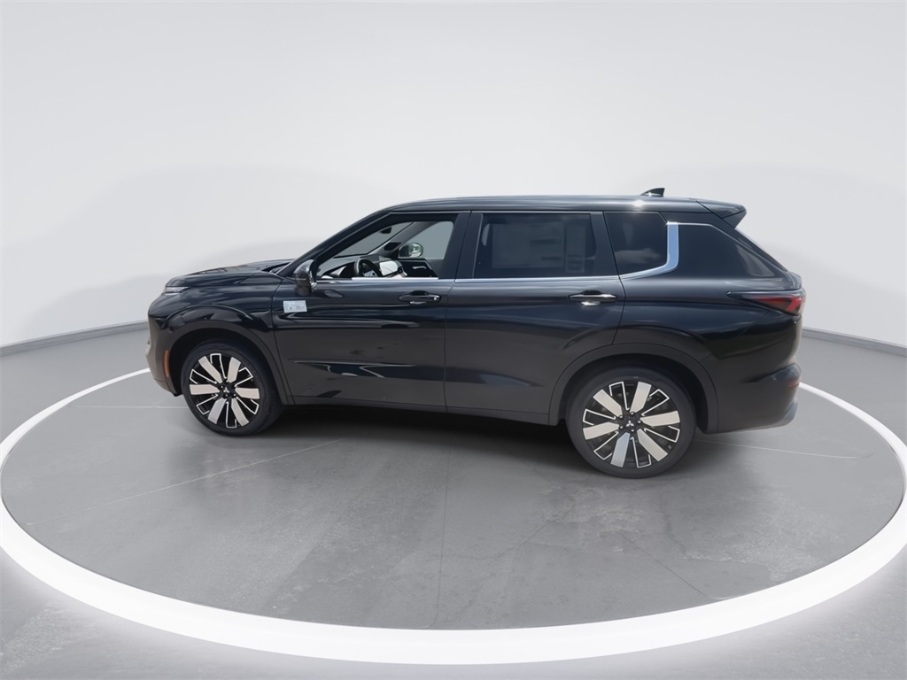 2025 Mitsubishi Outlander SE photo 5