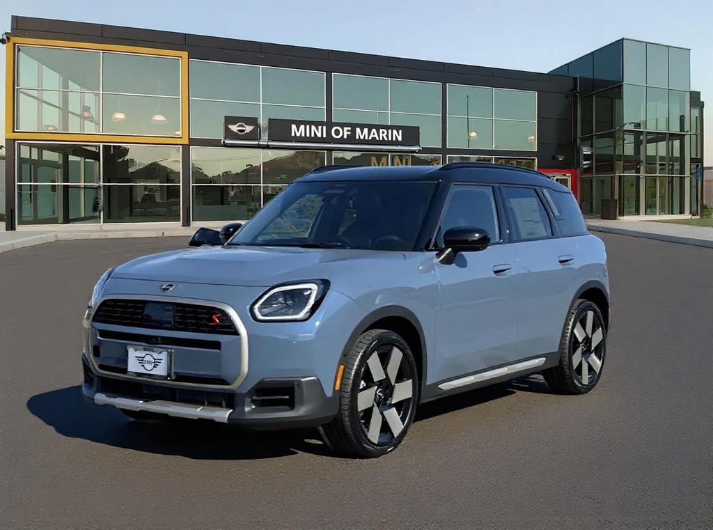 2026 MINI Countryman S's photo