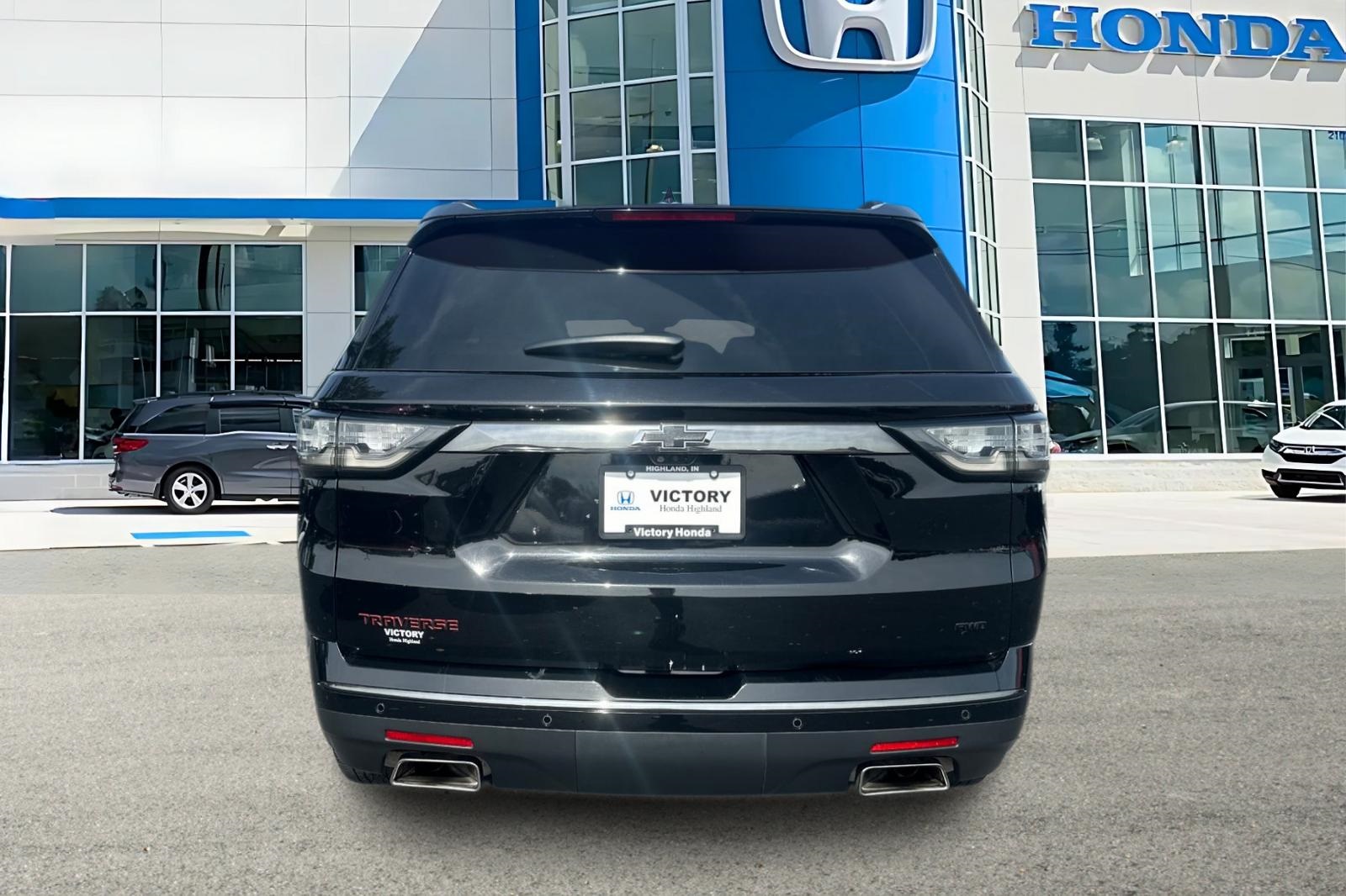 2020 Chevrolet Traverse Premier photo 3