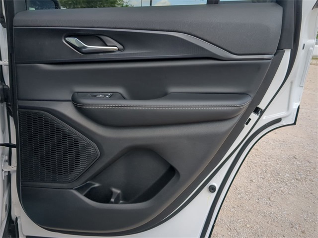 2025 Jeep Grand Cherokee Laredo photo 24