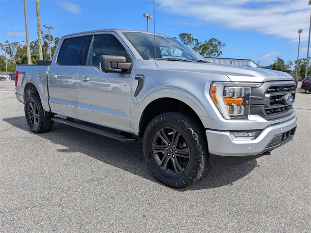 2021 Ford F-150 XLT photo 2