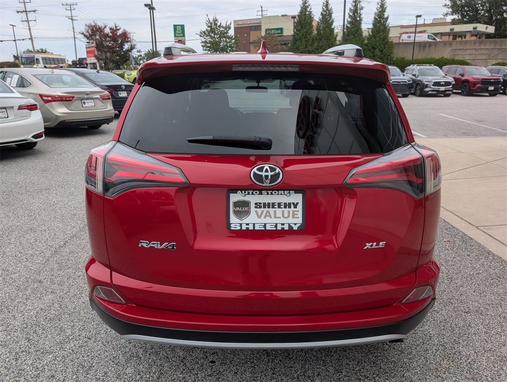 2016 Toyota RAV4 XLE photo 21