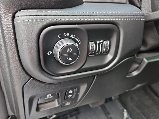 2021 Ram 1500 Limited photo 22