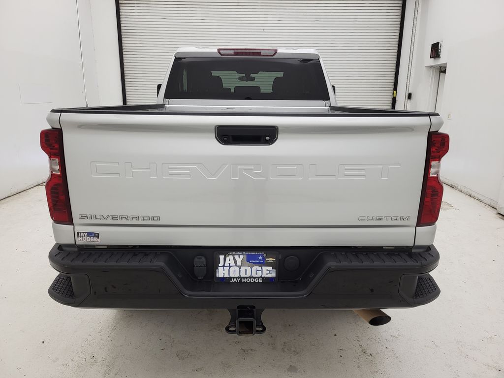 2022 Chevrolet Silverado 2500HD Custom photo 10