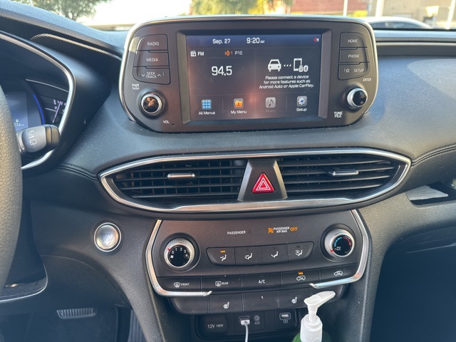 2020 Hyundai Santa Fe SEL photo 3