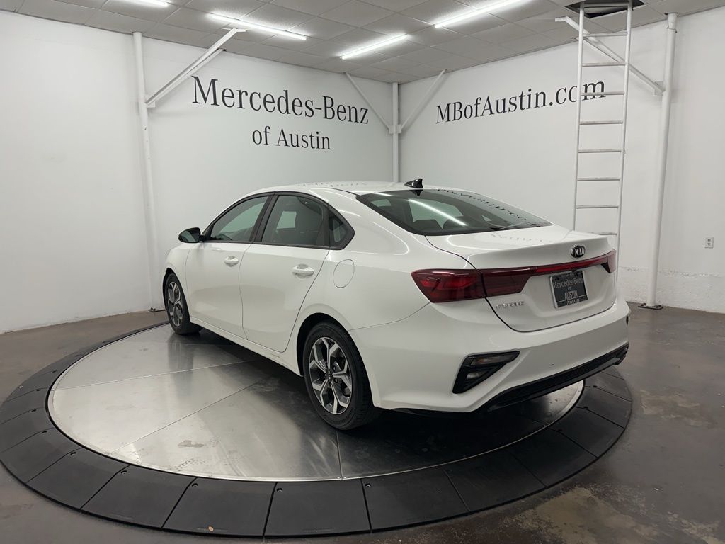 2019 Kia Forte FE LXS photo 3