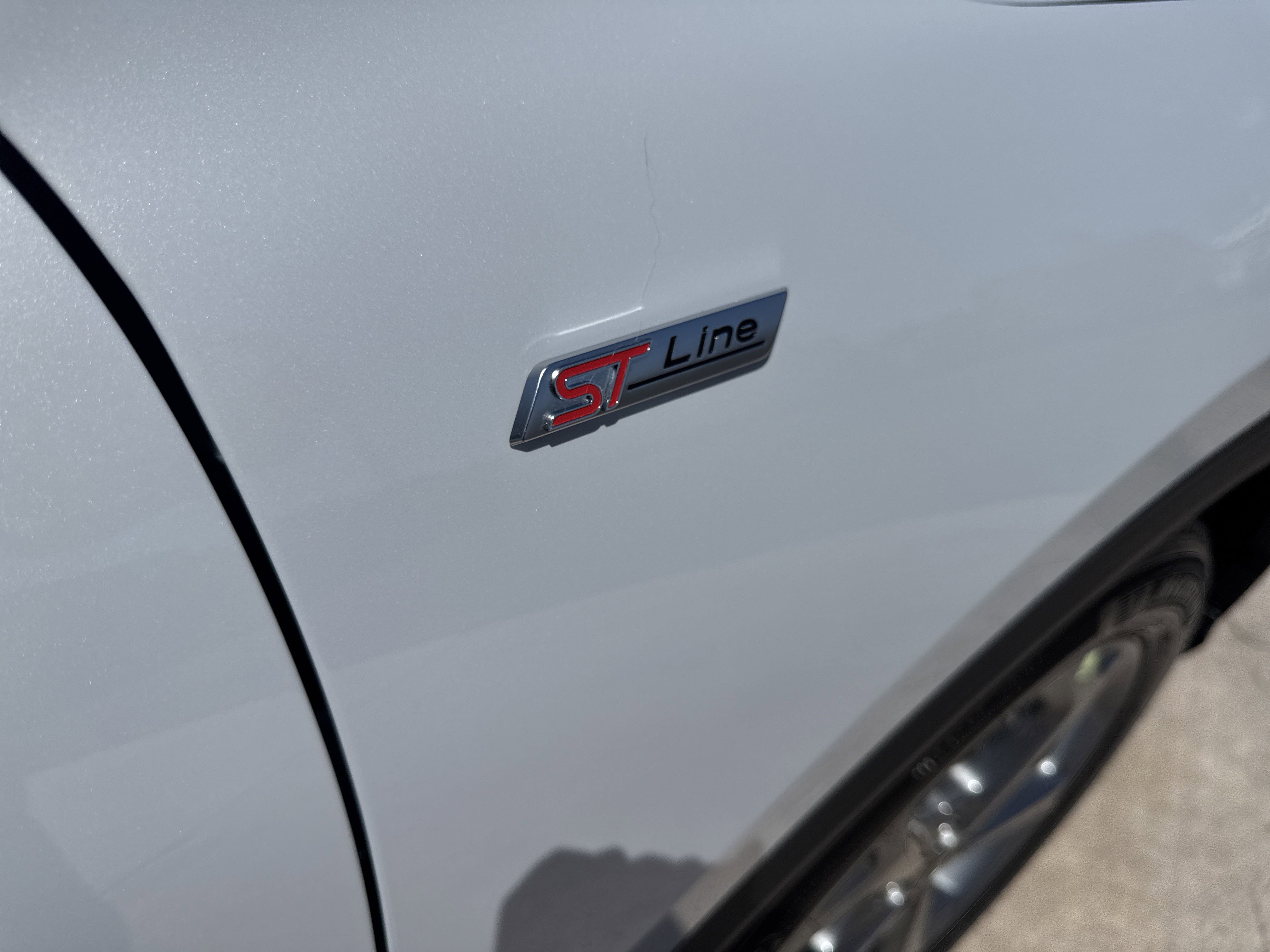 2025 Ford Escape ST-Line photo 8