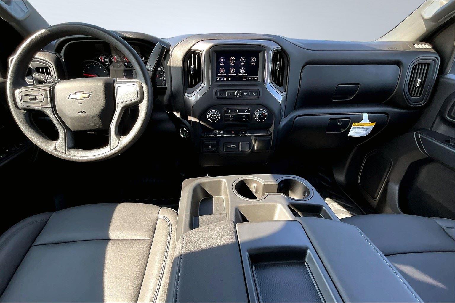 2025 Chevrolet Silverado 3500HD Work Truck photo 5