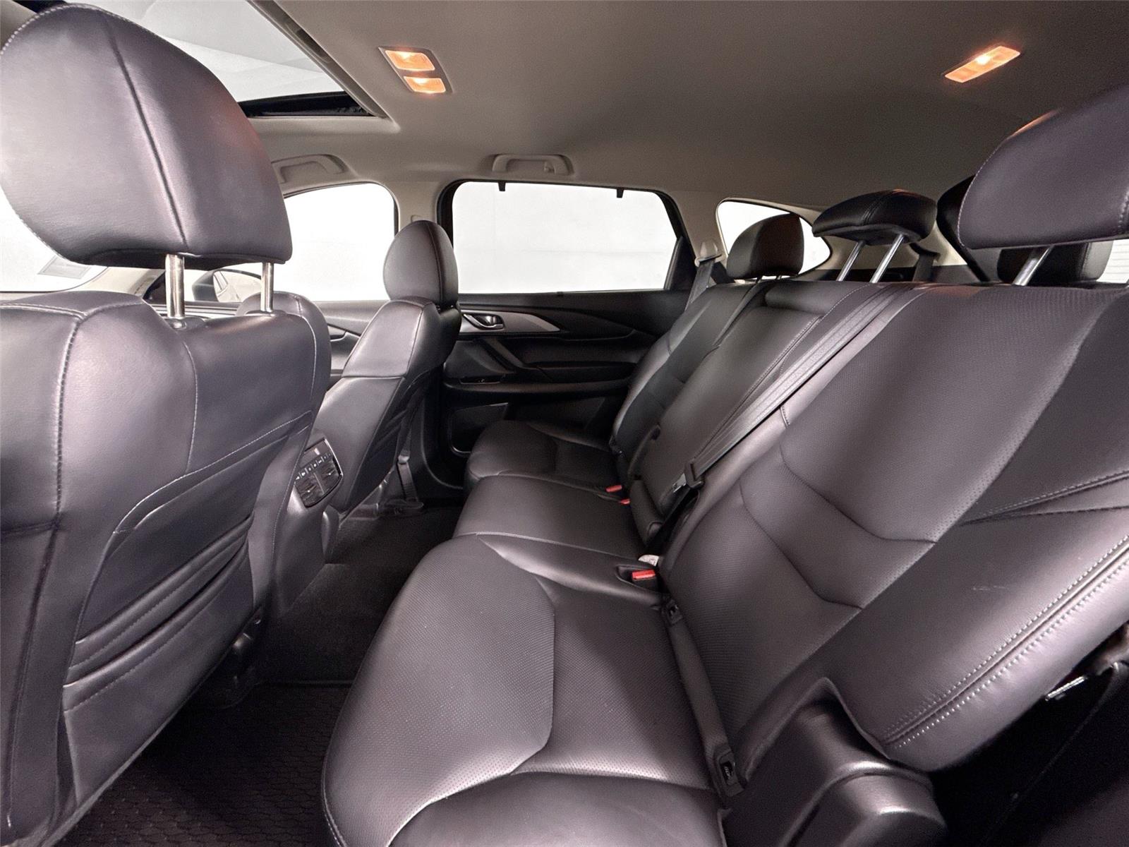 2022 Mazda CX-9 Touring photo 34