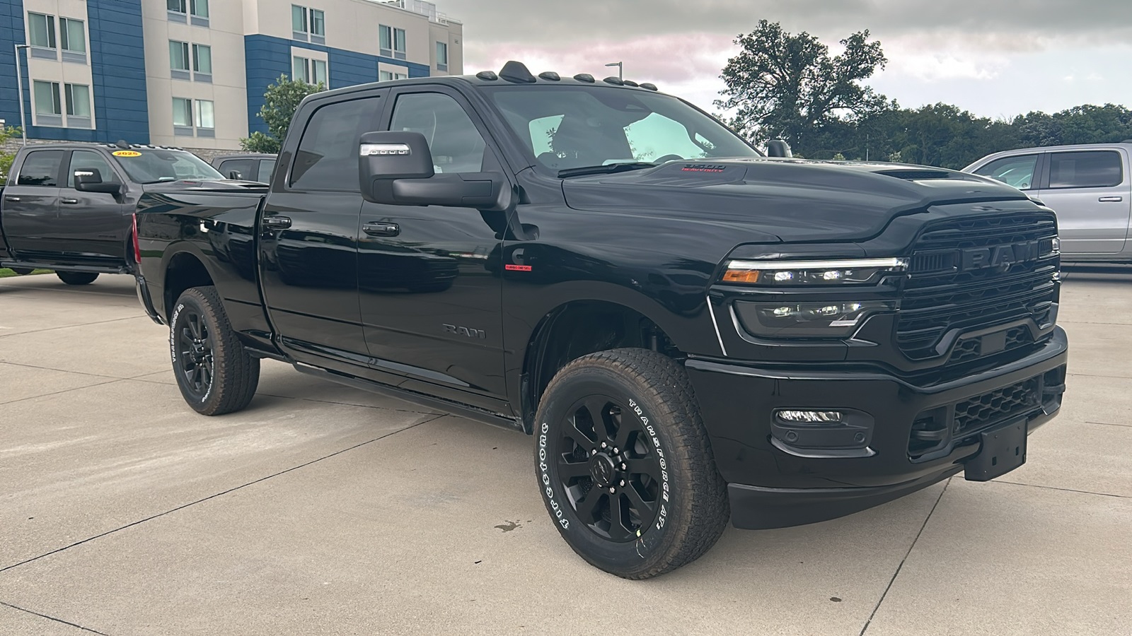 2025 RAM Ram 3500 Pickup Laramie's photo