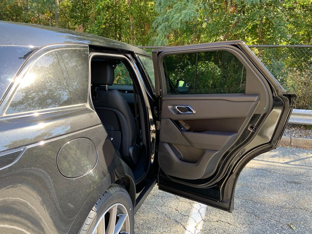 2026 Land Rover Range Rover Velar SE photo 16