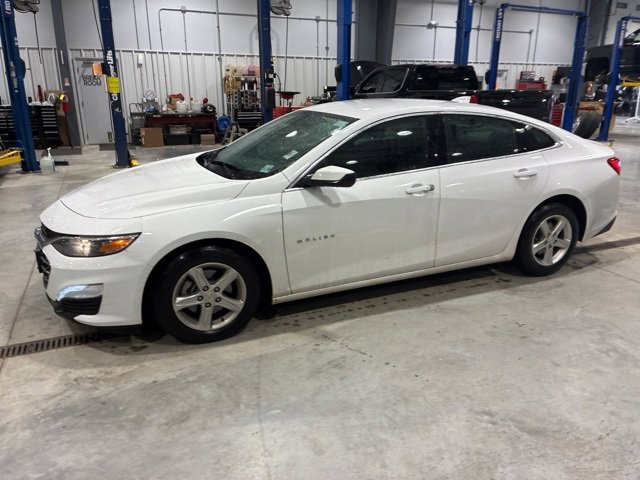 Used 2023 Chevrolet Malibu 1LT with VIN 1G1ZD5ST2PF224144 for sale in Kansas City