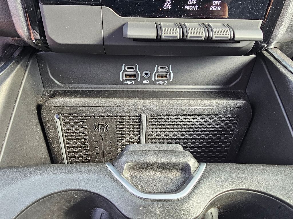 2025 RAM 1500 - Image 19