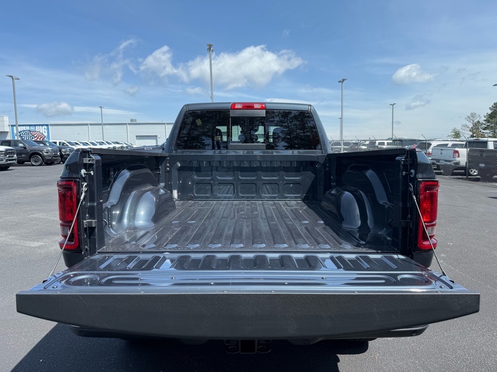 2025 Ram 2500 Tradesman photo 4