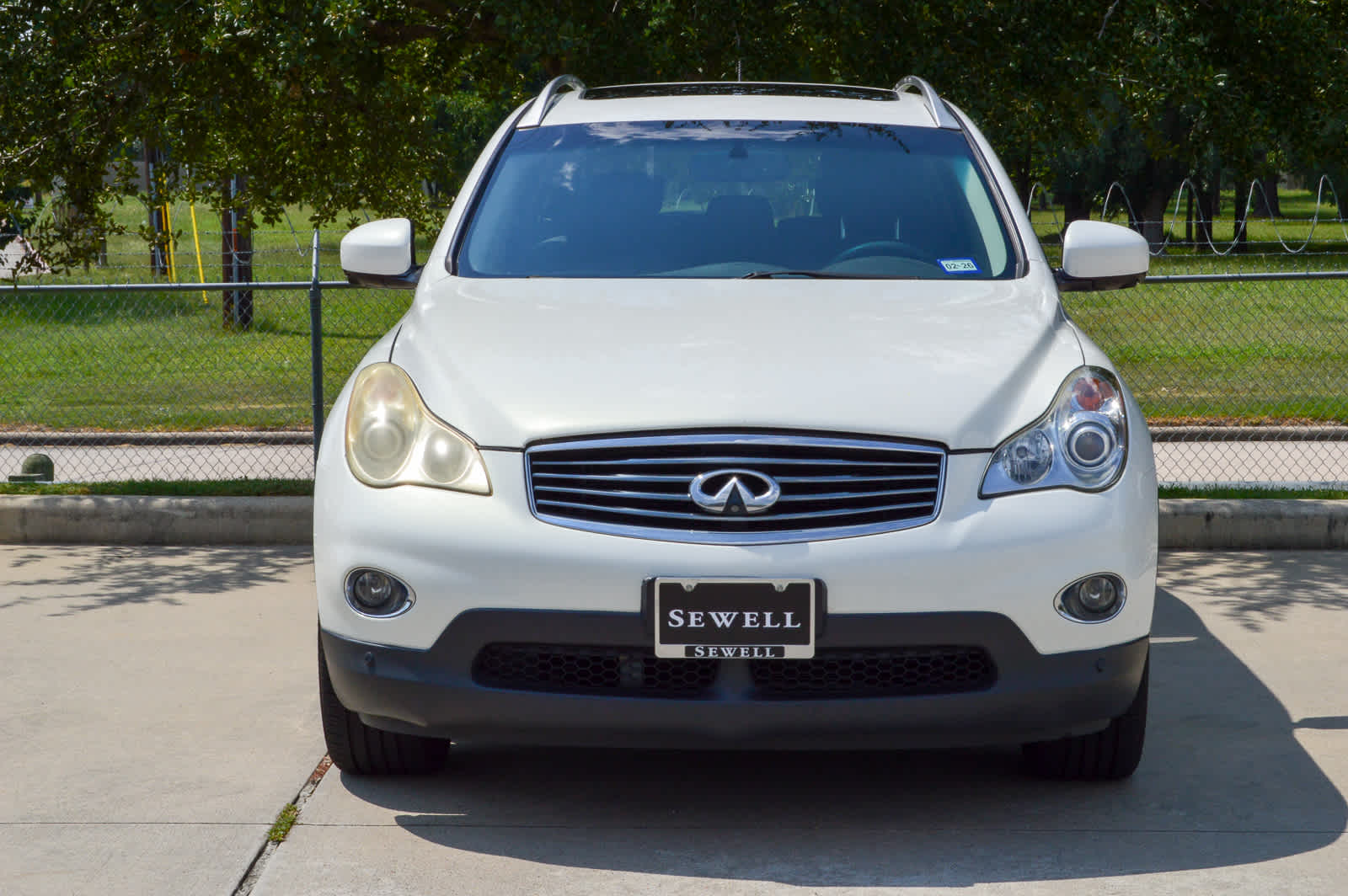 2014 Infiniti QX50 Journey photo 2