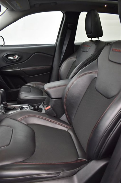 Certified 2022 Jeep Cherokee Trailhawk with VIN 1C4PJMBX7ND504011 for sale in Burnsville, Minnesota