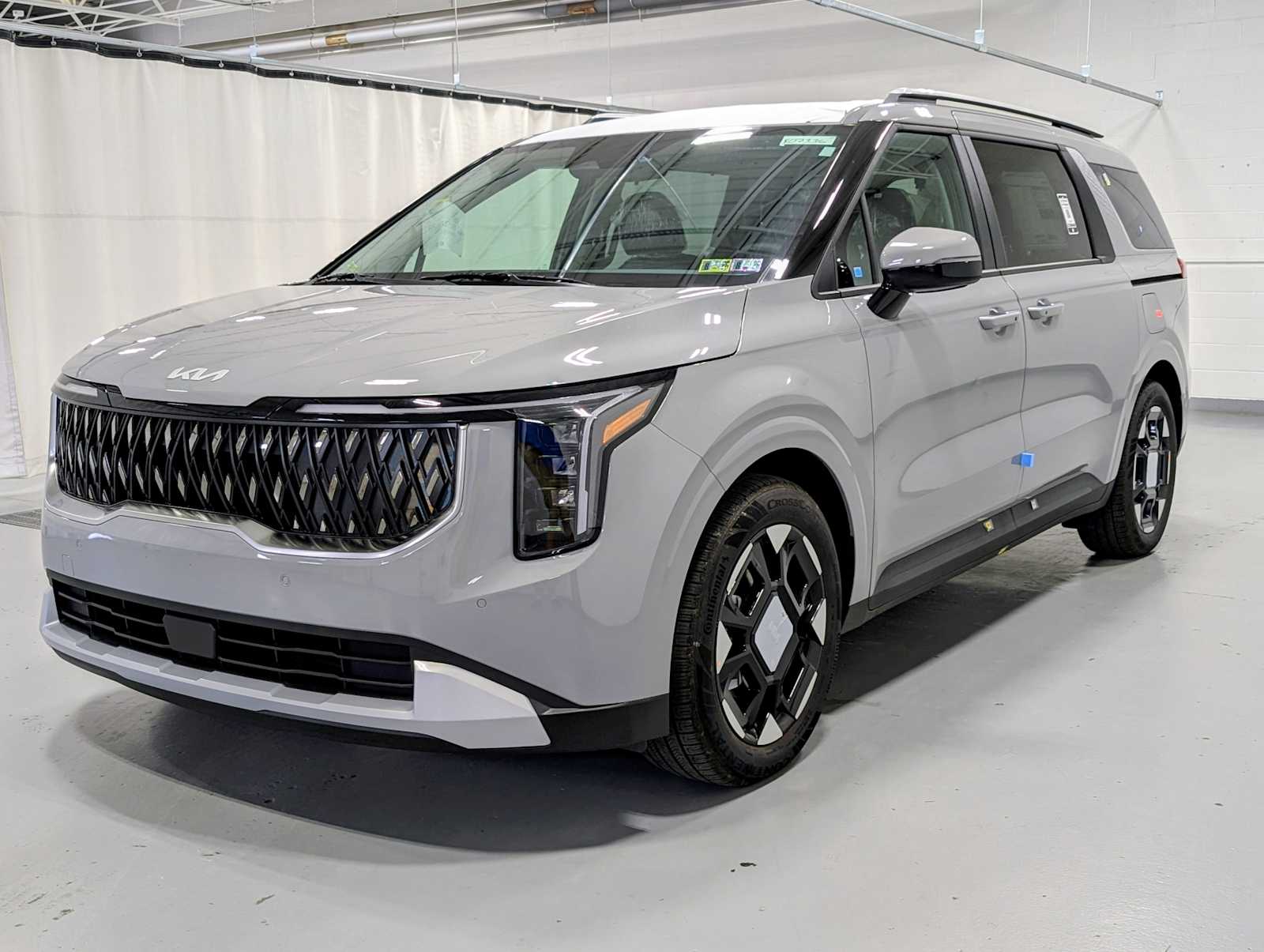 2026 Kia Carnival EX's photo