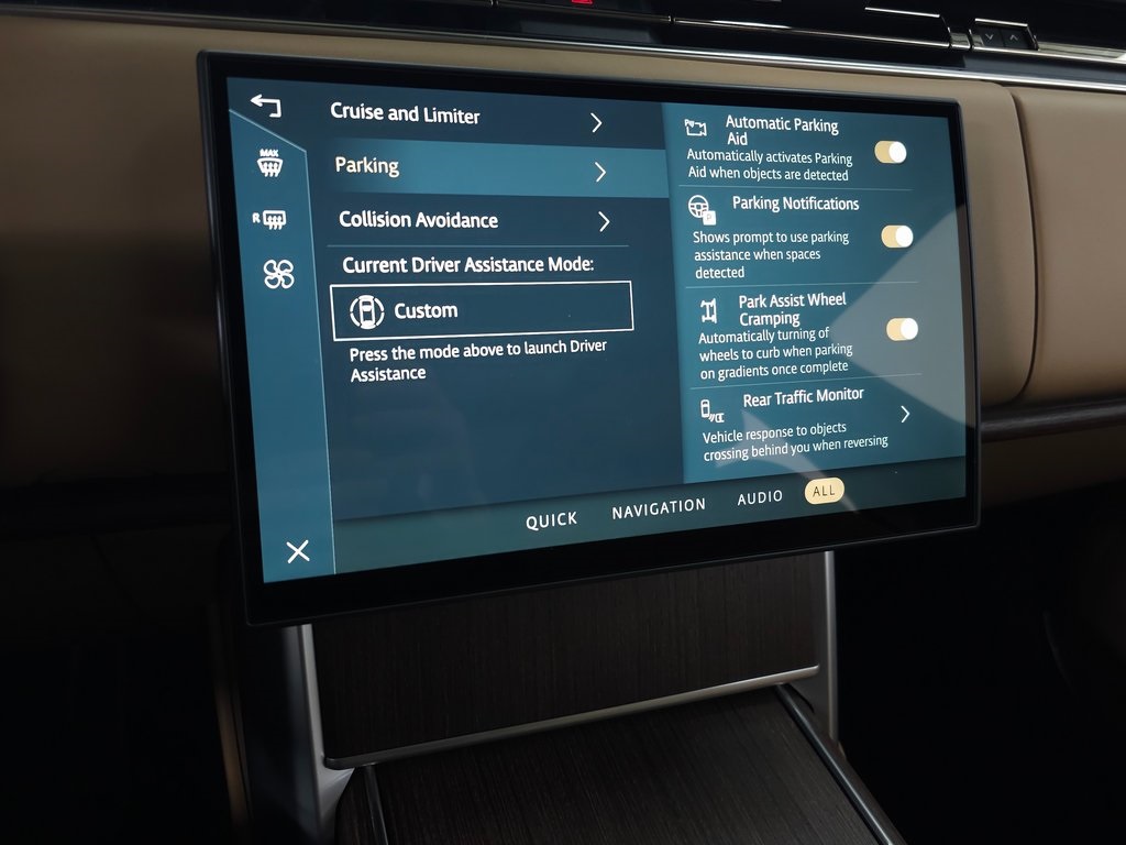 2025 LAND ROVER RANGE ROVER - Image 23