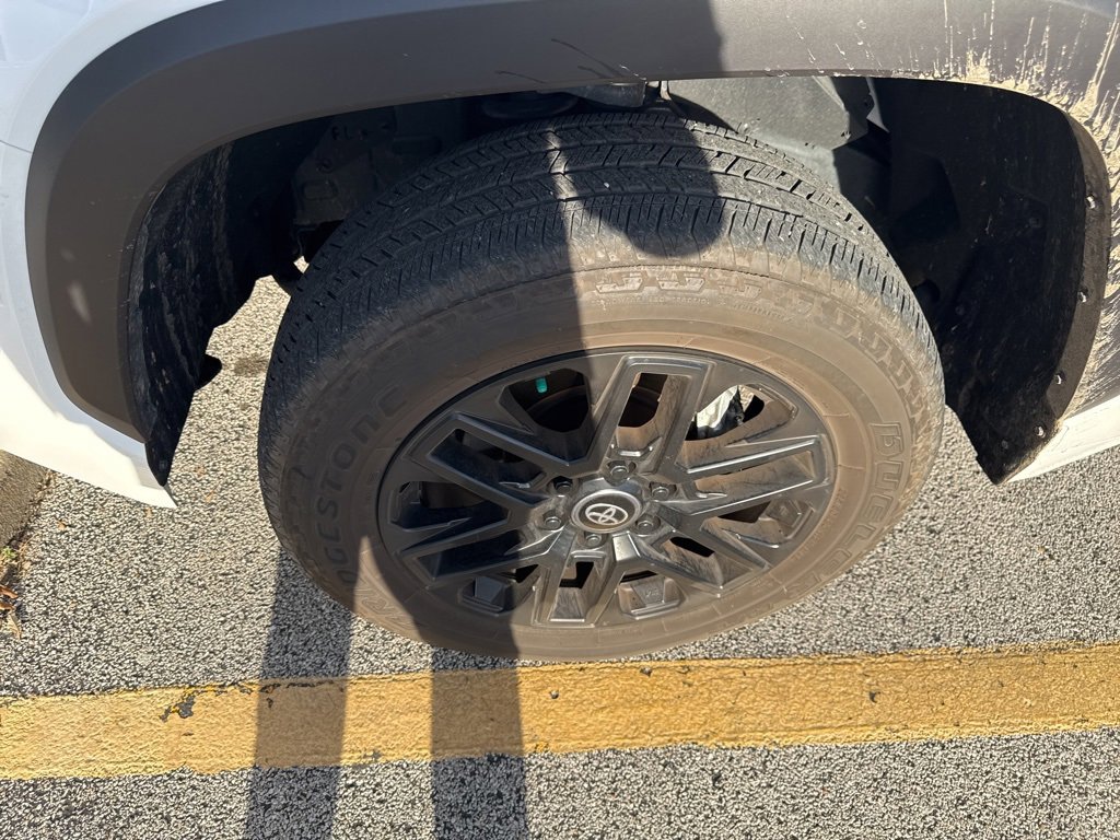 Used 2025 Toyota Tundra Limited with VIN 5TFWA5DB4SX313207 for sale in Kansas City