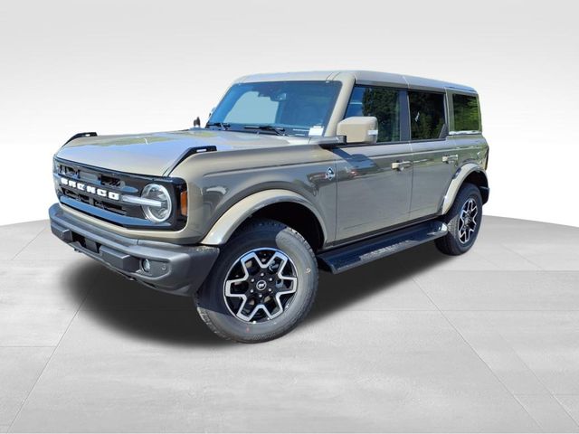 2025 Ford Bronco Outer Banks photo 2