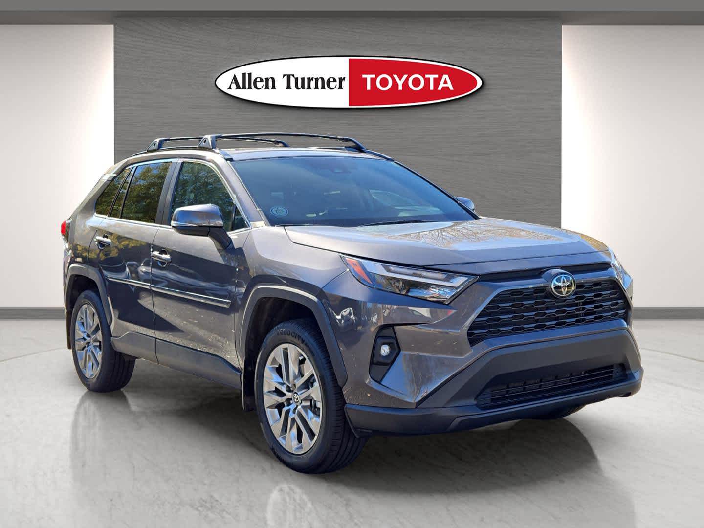 2023 Toyota RAV4 XLE Premium's photo