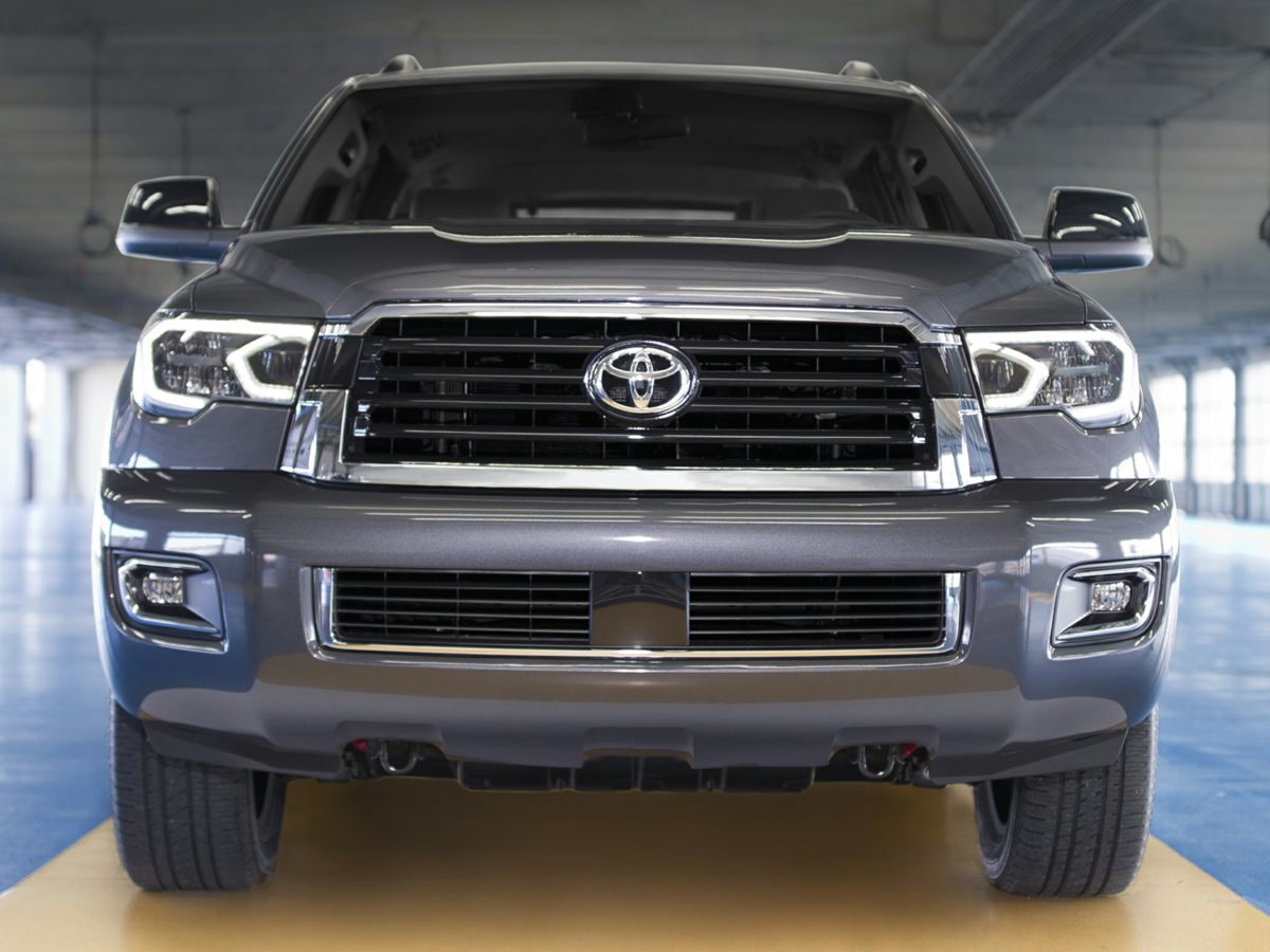 2019 Toyota Sequoia Platinum's photo